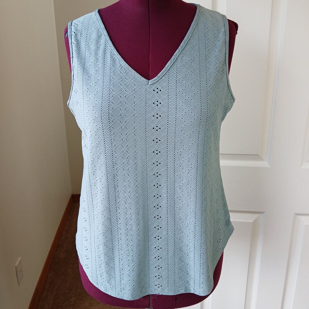 Sage Green Eyelet Tank Top XL V-neck lacy jacquard round hemline semi sheer - Picture 5 of 11